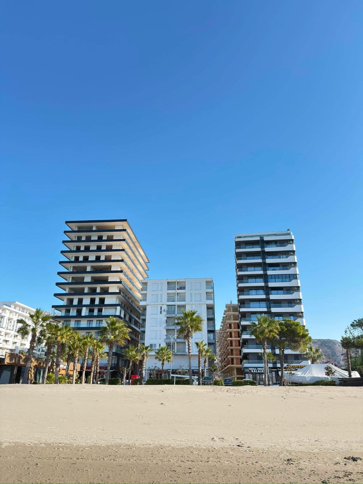 Seafront Apartment -Shengjin