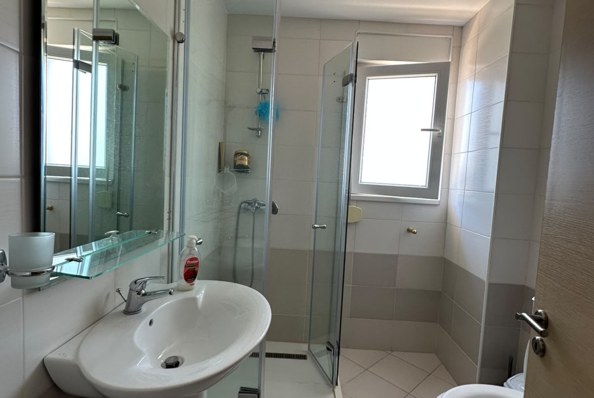 Apartment – Kompleksi Magnet, Tirana