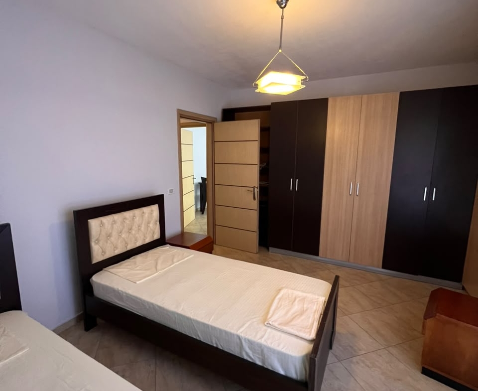 Apartment – Komuna Parisit, Tirana